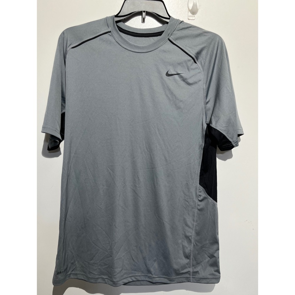 Nike Dri-FIT Mens Gray Black Short Sleeve Training Shirt 519539-066 Large